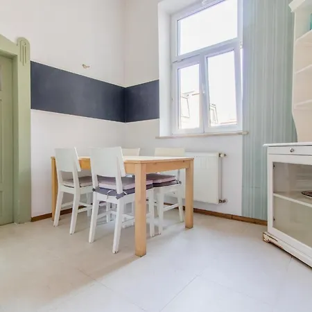 Charming And Bright - Old Town - River -jewish Q Appartement *